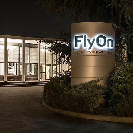 Flyon Hotel & Conference Center Болонья Экстерьер фото Flyon Hotel & Conference Center